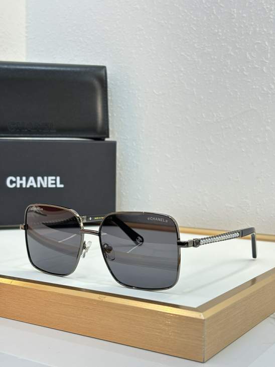 Picture of Chanel Sunglasses _SKUfw80881966fw